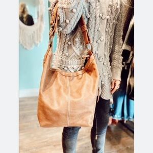 ROOTS Large Leather Hobo Tribe Bag